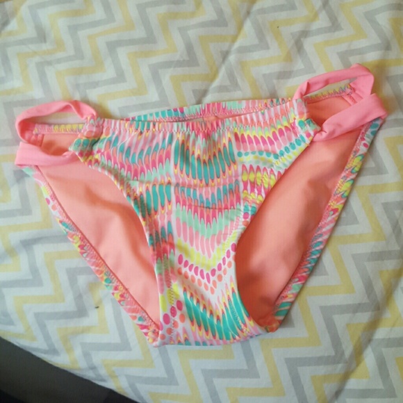 Swimsuit bundle - Picture 3 of 4
