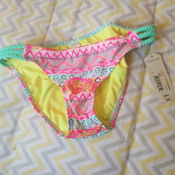 Swimsuit bundle - Picture 4 of 4