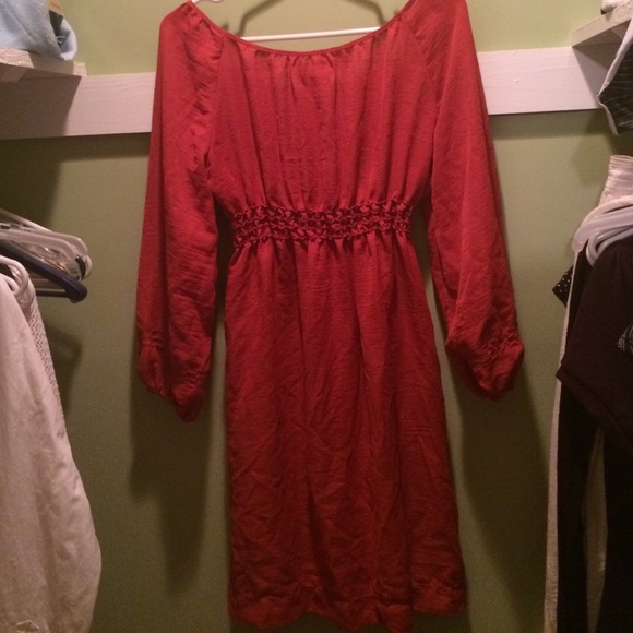 Dress! 💜 - Picture 3 of 3