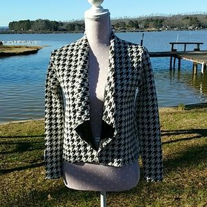 Sold "Hounds tooth blazer