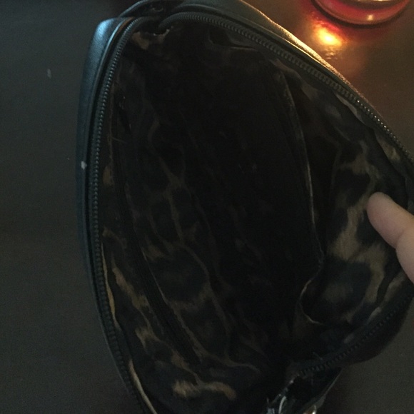 Jessica Simpson clutch - Picture 3 of 3