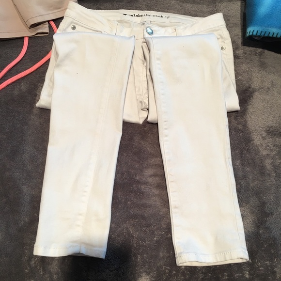 Celebrity Pink Pure White Skinny Jeans - Picture 3 of 4