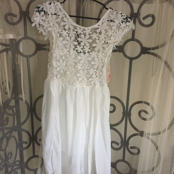 Heramay Fashion Collection Dresses & Skirts - NEW summer crochet & lace dress... Size is large