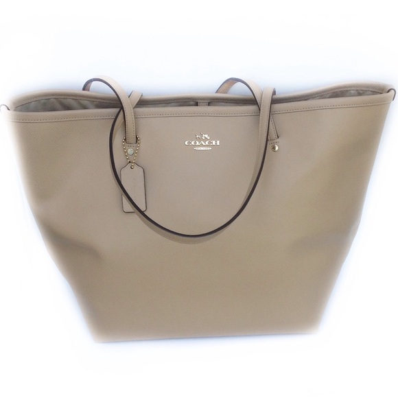 Coach Crossgrain Leather Taxi Tote - Picture 2 of 5