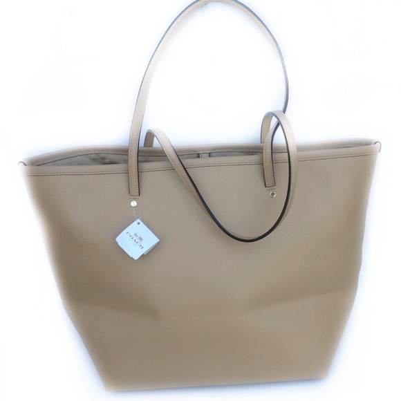 Coach Crossgrain Leather Taxi Tote - Picture 5 of 5