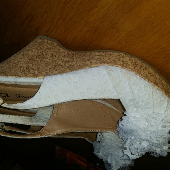 Open Toed Eyelit Wedges size 9.5