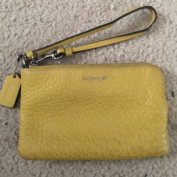 🎉DISCOUNT🎉Coach wrist wallet