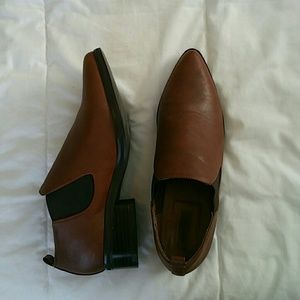 Brown Pointed Lowcut Booties Forever 21