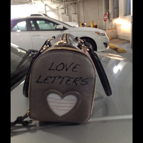 Betsy purse mailbox sold on another sight - Picture 3 of 4