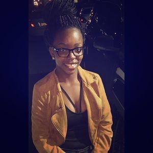 Meet your Posher, April