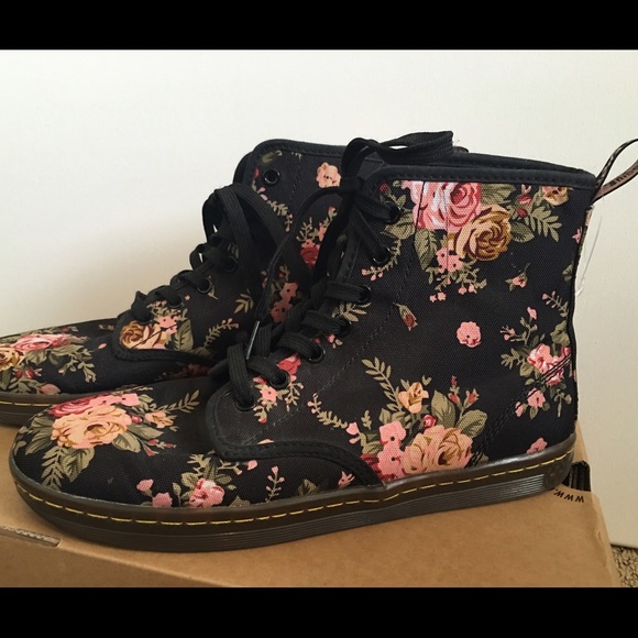 Floral Dr. Marten eye boot
