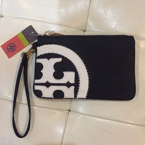 NWT Tory Burch Black Wristlet