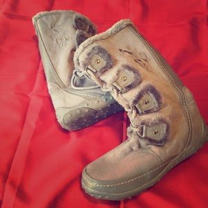 FINALPRICE DROP!!!! Gray polo winter boots