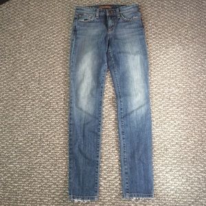 Joes relaxed Skinny Jean