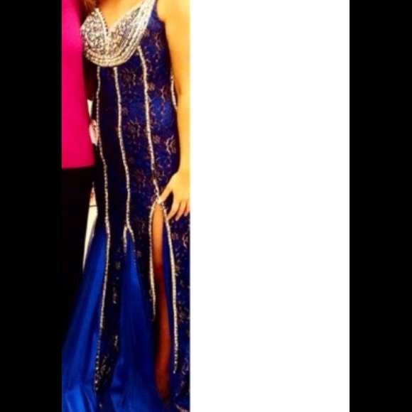 Pageant / Prom gown - Picture 2 of 3