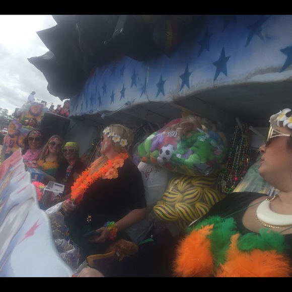 Plus size fun fashion here - Picture 9 of 13