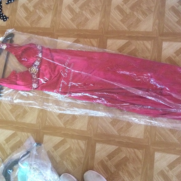 Prom Dress - Picture 1 of 3