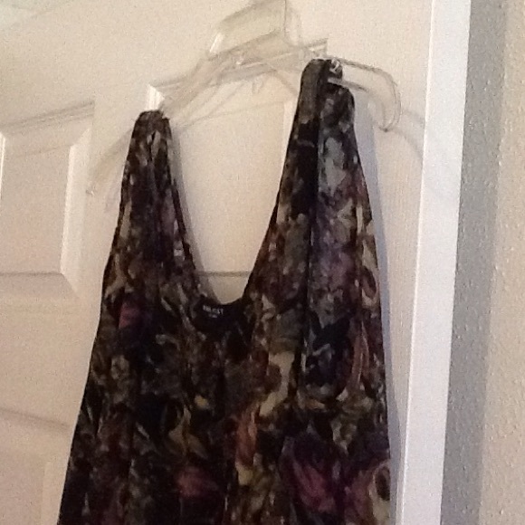 Cold Shoulder Top - Picture 2 of 2