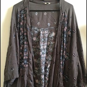 Floral kimono/shawl
