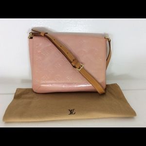 Auth Louis Vuitton pin Thompson st with dust bag