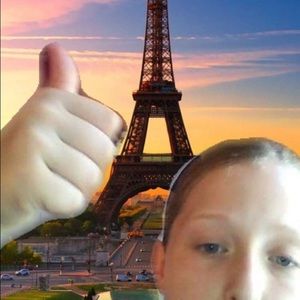 Meet your Posher, Olivia