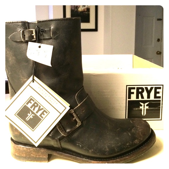 SOLD ON ♏️ - Picture 1 of 4