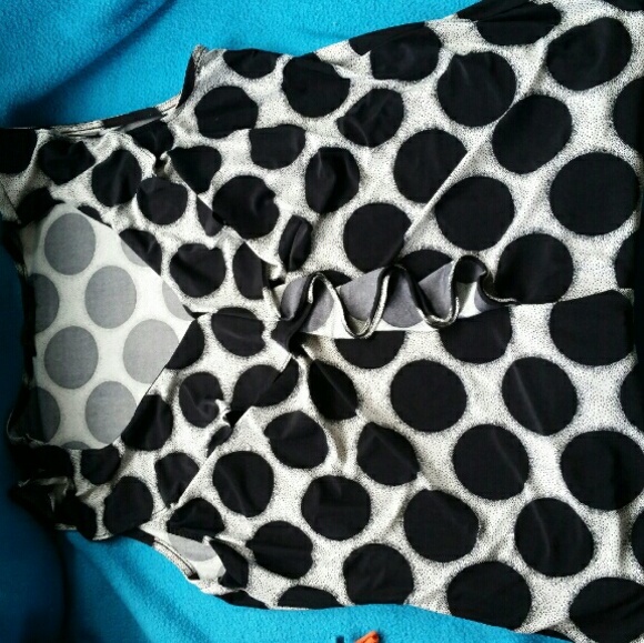 The Limited Sleeveless Blouse with Ruffle Neckline