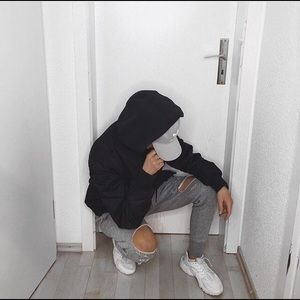 Meet your Posher, Sam