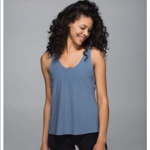 Lululemon cool to street tank
