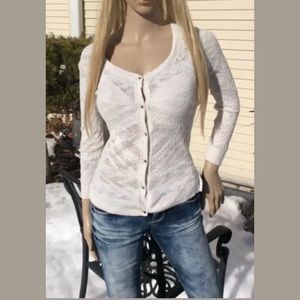 AMERICAN EAGLE OUTFITTERS WHITE CROCHET SWEATER  S