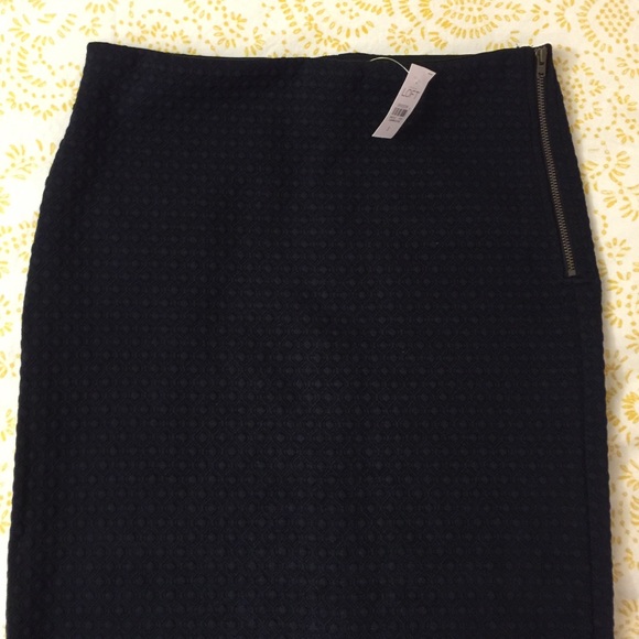 Knit Pencil Skirt (2️⃣ available) - Picture 4 of 7