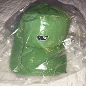 Vineyard Vines Hat in Green