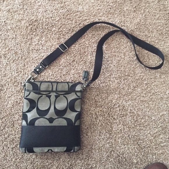 Authentic coach crossbody