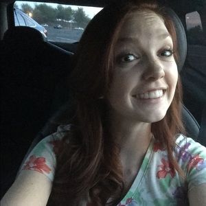 Meet your Posher, Aoife