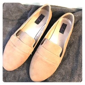 Nude Loafers!