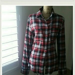 Super cute SO Cal plaid flannel