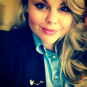 Meet your Posher, Alyssa