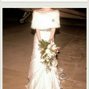 White faux fur shawl