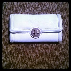 Cute White Wallet With Gold Chain