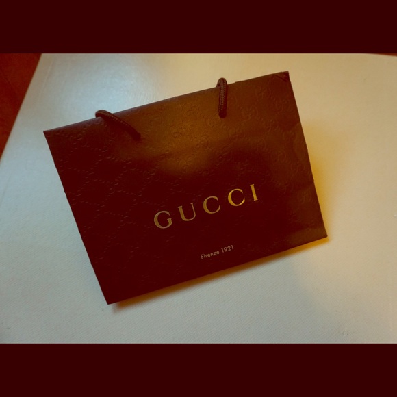 Small Gucci designer paper shopping bag
