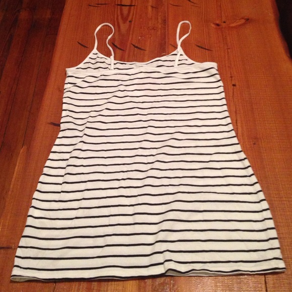 Striped H&M tank top NWT