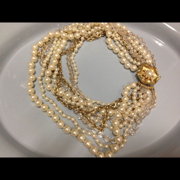 Stella & Dot pearl statement necklace