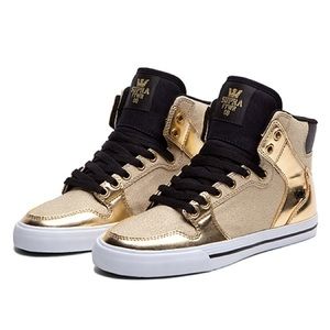 ✨ black and gold women's supra high tops ✨