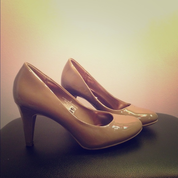 Classy Merona Heels