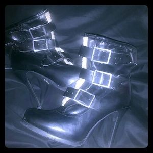 Winter Clearance! Simply Vera Wang Buckle Boots!