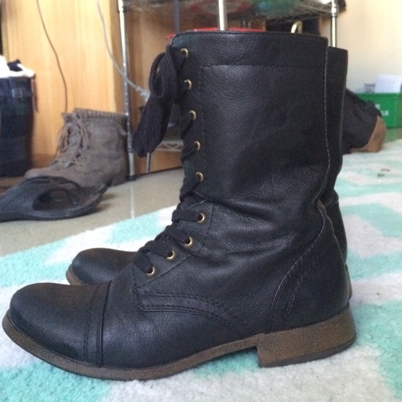 combat boots - Picture 3 of 3