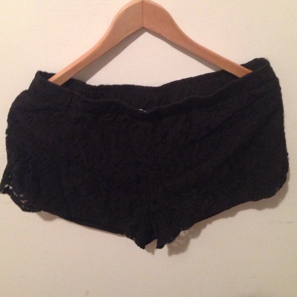 Lacy Ambiance Apparel shorts NWT