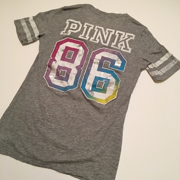 🚫SOLD Victoria's Secret Pink 86 Rainbow T-Shirt! - Picture 4 of 4