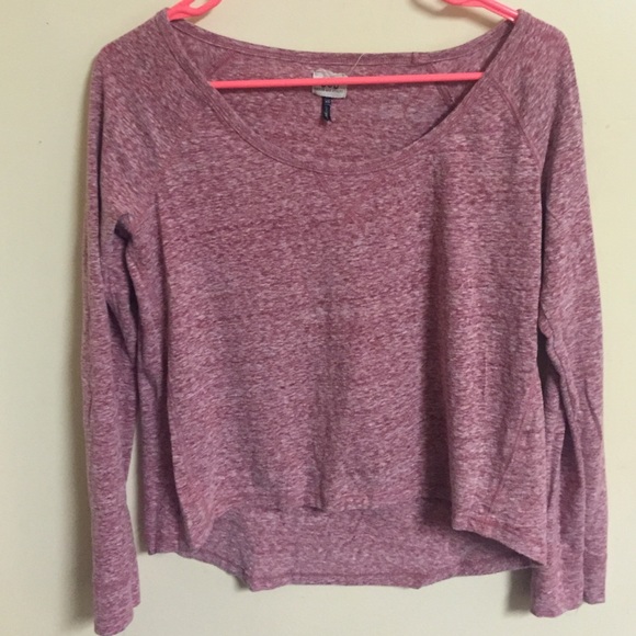 Cute long sleeve cropped hi- low shirt - Picture 1 of 1