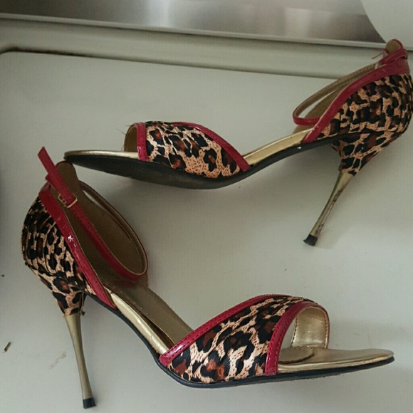 Delicious brand heels